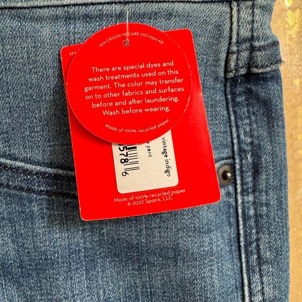 Spanx Cropped Kick Flare Pull On Jeans Size XL Vintage Indigo NWT - Picture 5 of 7